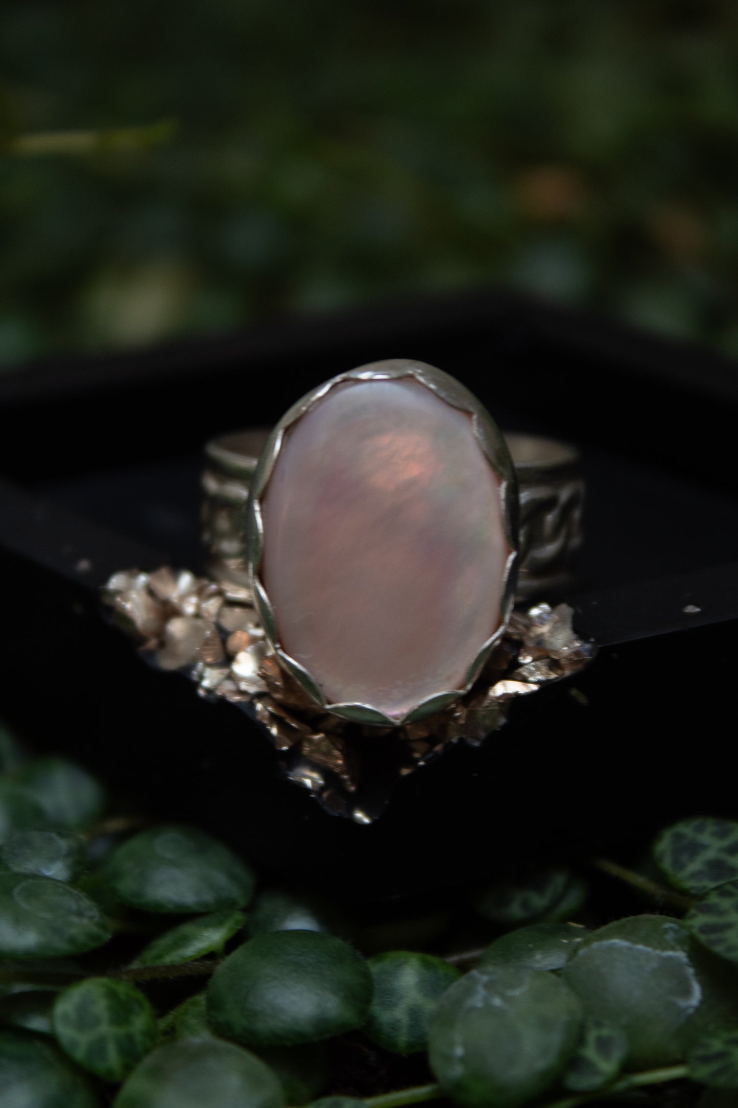 Mother of Pearl Ring - Size 8.25